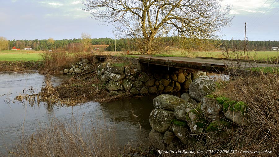 Bron över Björkaån vid Björka.